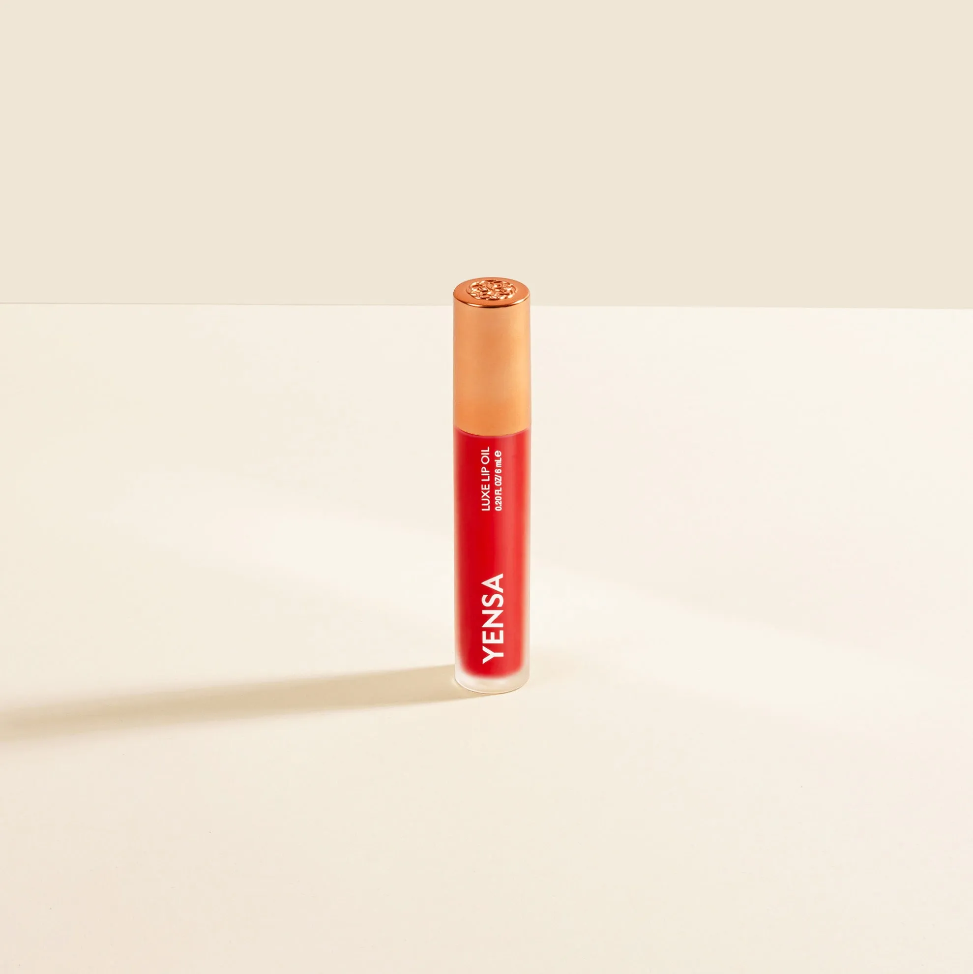 Luxe Lip Nourishing Oil with Hyaluronic   Vitamin E
