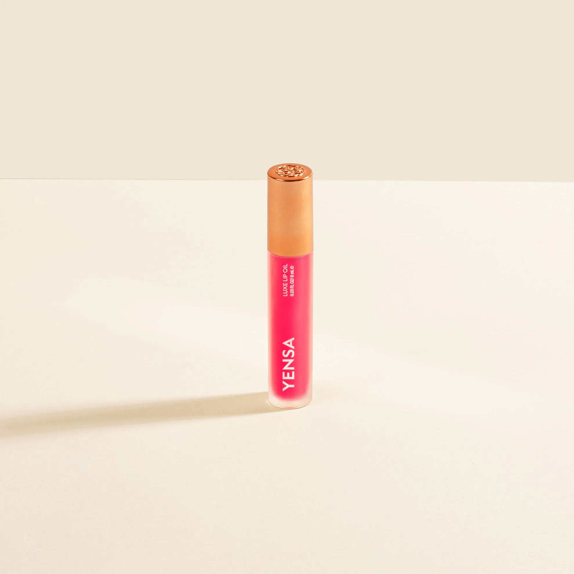 Luxe Lip Nourishing Oil with Hyaluronic   Vitamin E
