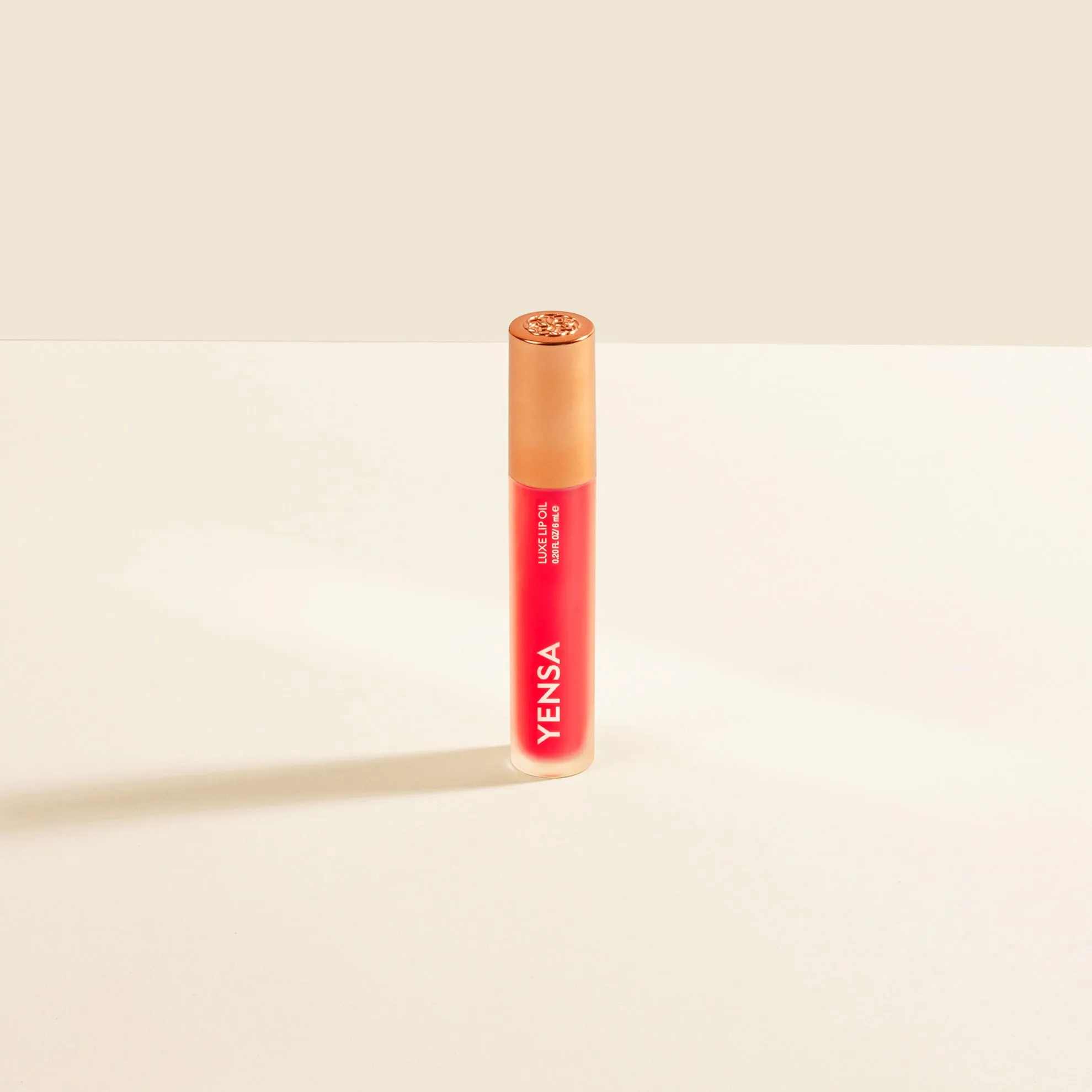 Luxe Lip Nourishing Oil with Hyaluronic   Vitamin E