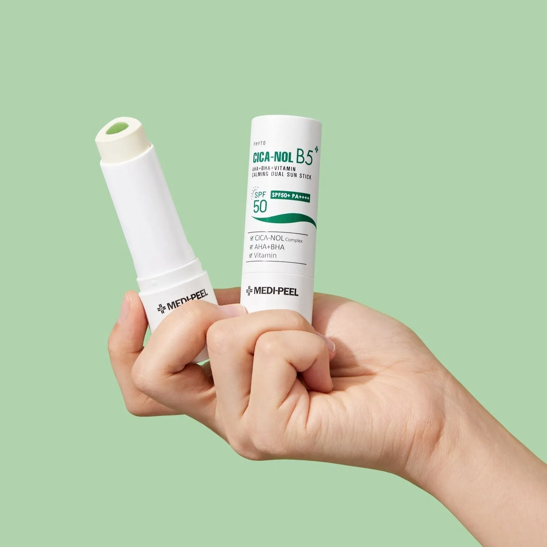 Phyto Cica-Nol B5 AHA BHA Vitamin Calming Dual Sun Stick 9.5g